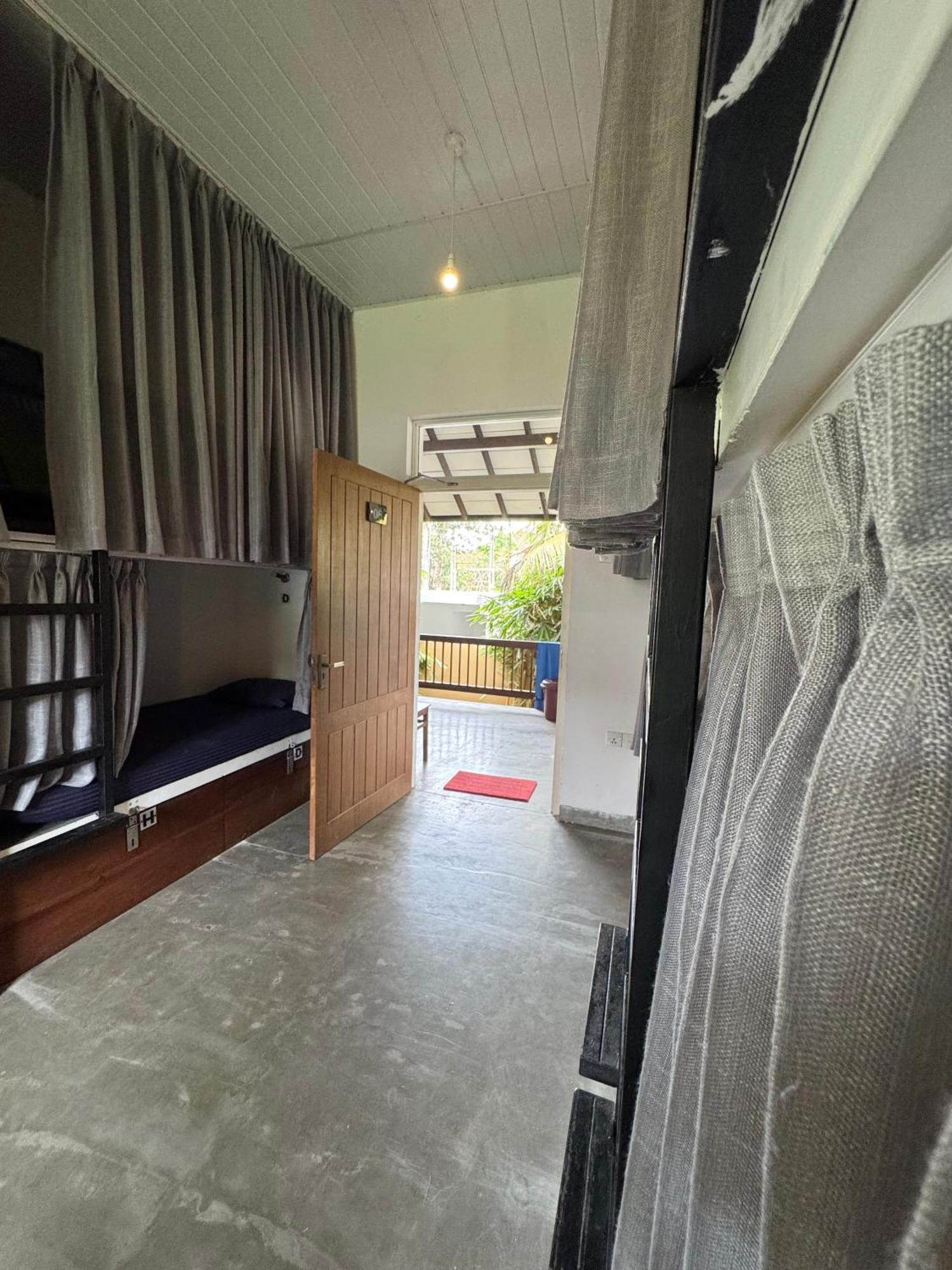The Hostel Mirissa Ngoại thất bức ảnh